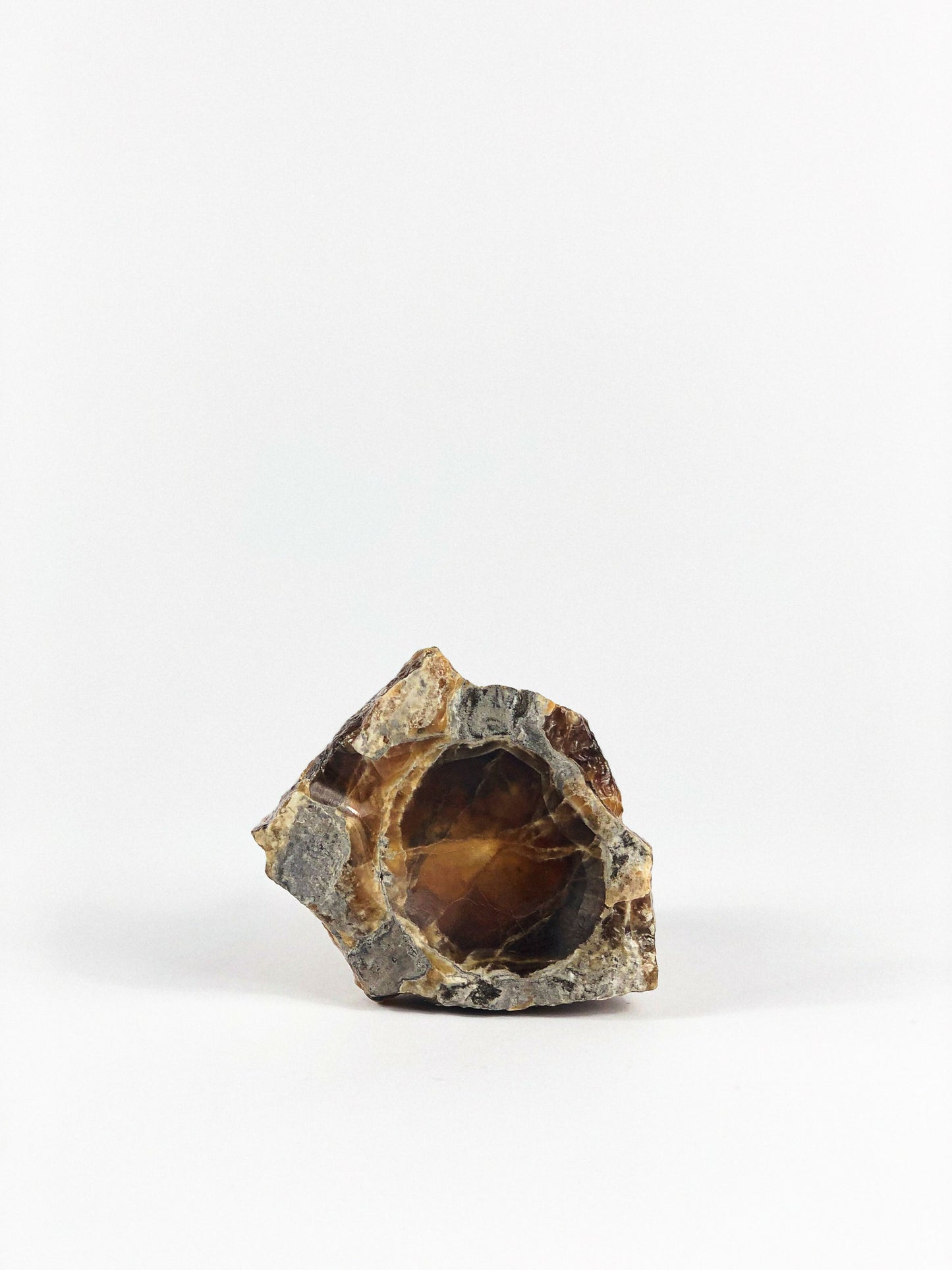 Raw onyx catchall