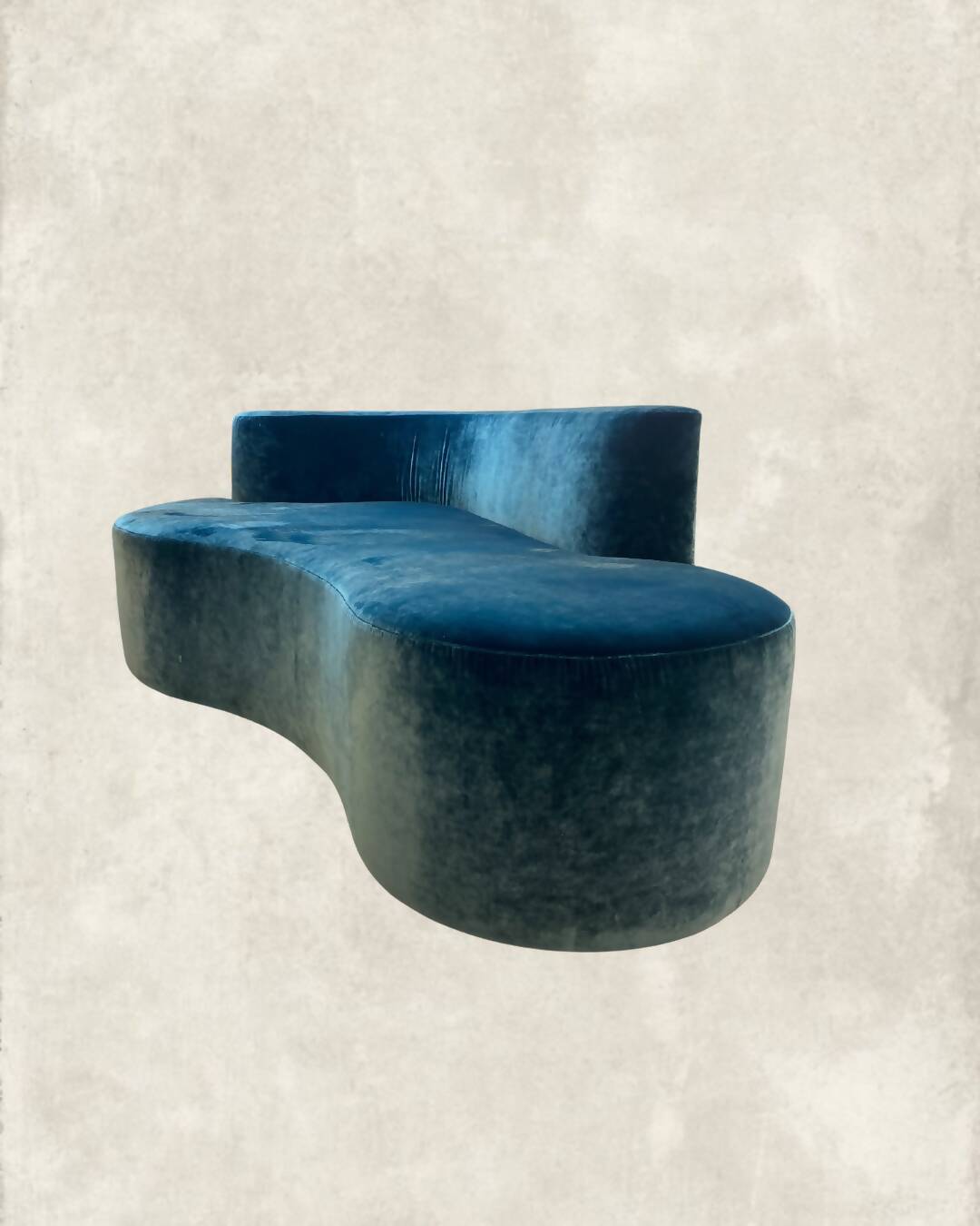 CURVED VELVET SOFA