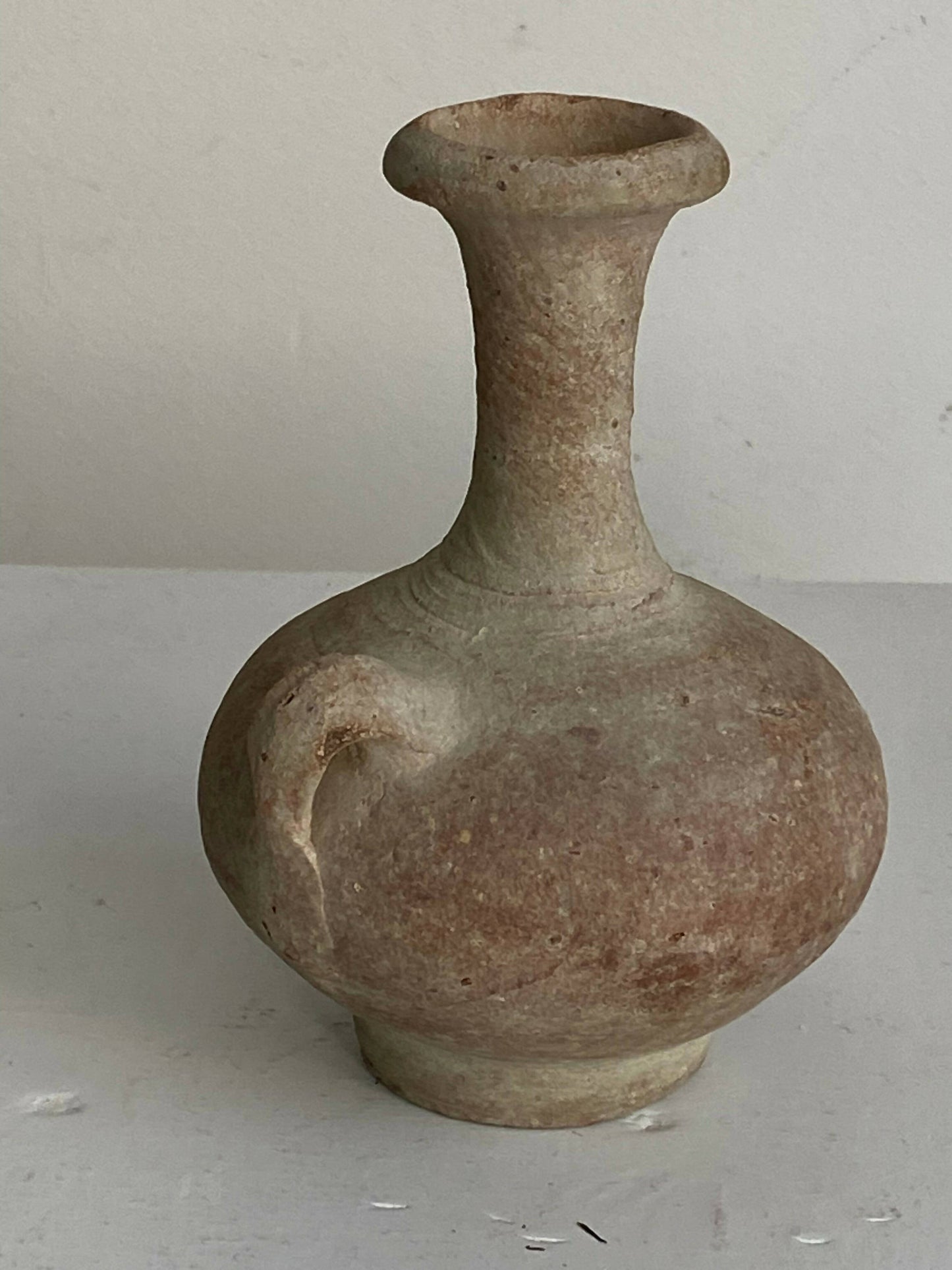 EARTHY VASE
