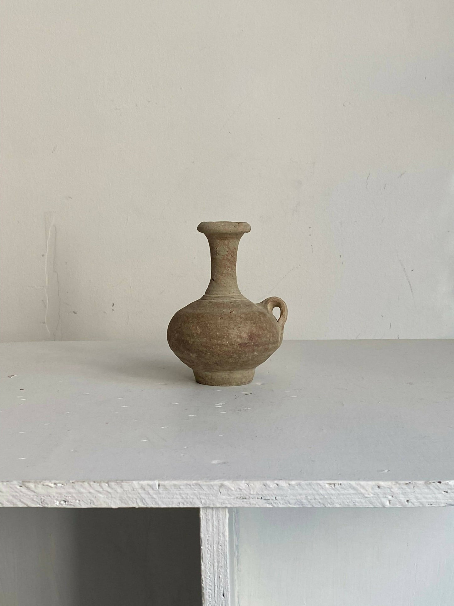 EARTHY VASE
