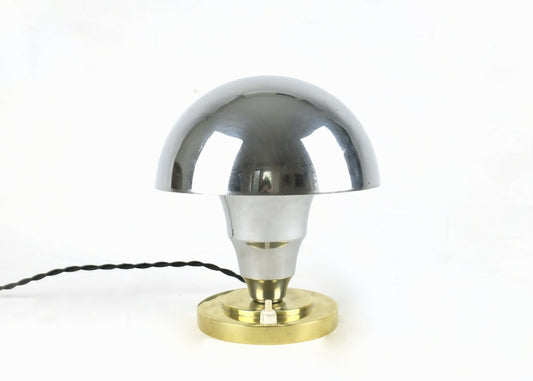 A CHROME AND BRASS ART DECO TABLE LAMP