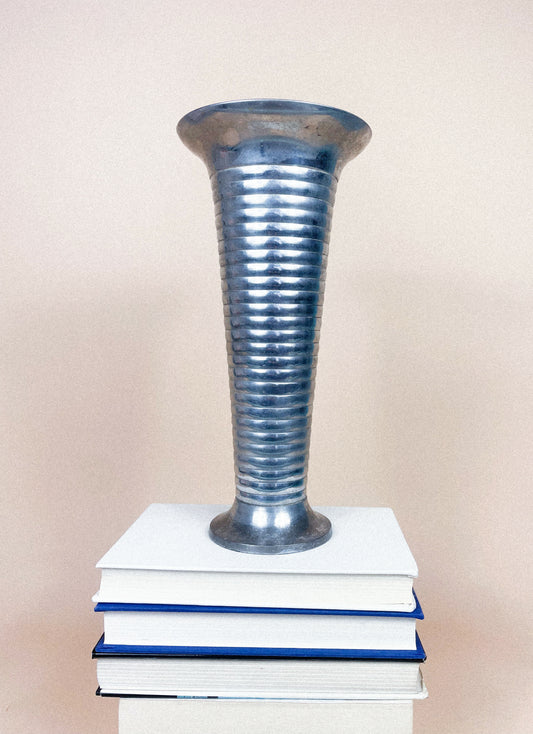 Ribbed vase