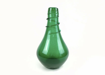 A GREEN MURANO GLASS BOTTLE VASE