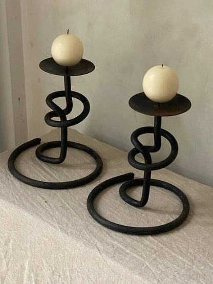 KNOT CANDLEHOLDERS