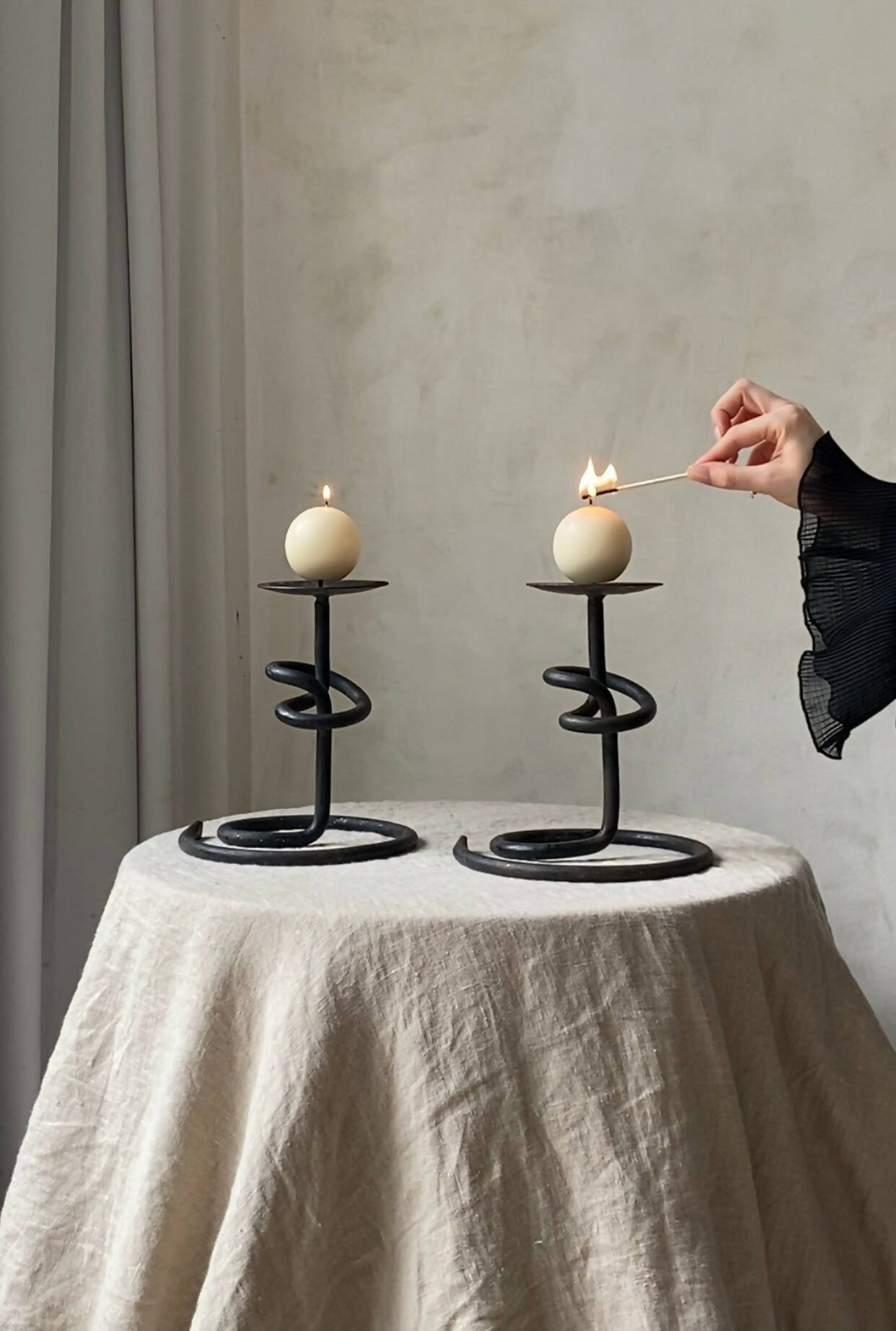 KNOT CANDLEHOLDERS