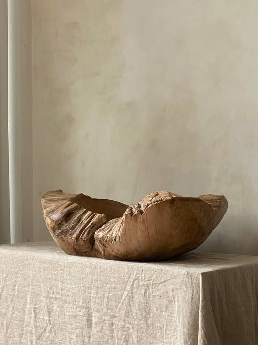 HANDCRAFTED WOODEN BOWL