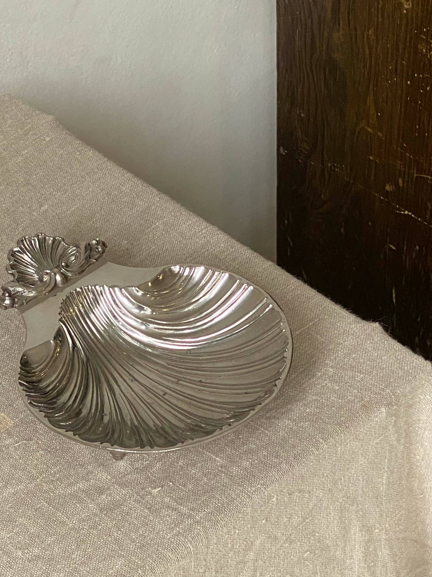 SILVER PLATED SHELL DISH